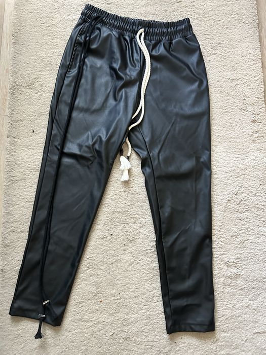 Pantaloni yrw de piele