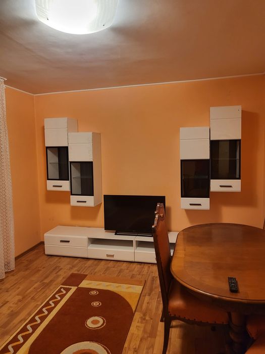 Inchiriez apartament 2 camere