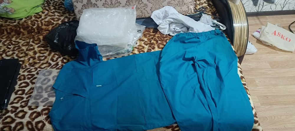 продам медицинский халат, хир костюм