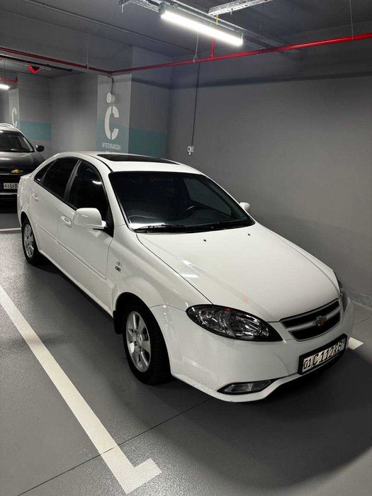 LACETTI JENTRA (elegant) срочно сотилади!