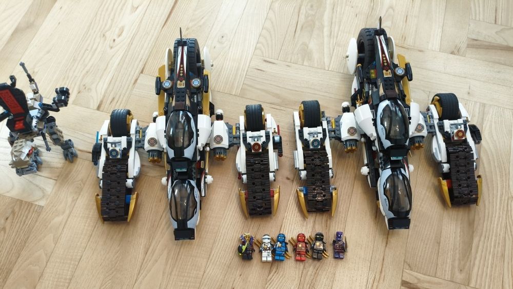 2xLego  Ultra stealth raider 70595