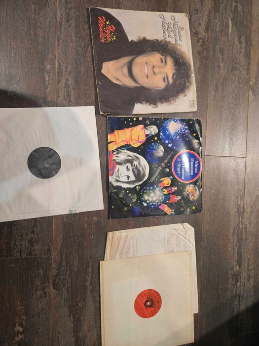 Продавам грамофонни плочи  мн. добро състояние/разнообразие