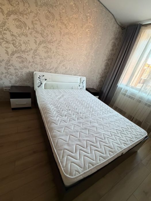 Кровать для спальни