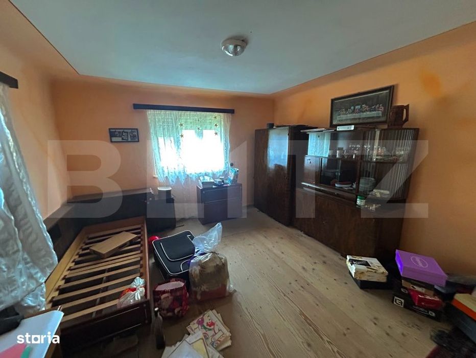 COMISION 0%. Casa cu 17 ari de teren in centrul comunei CHIUZA