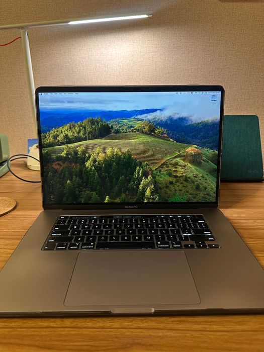 MacBook Pro 16” 2019 i9 / 16 GB / SSD 1 TB, на запчасти
