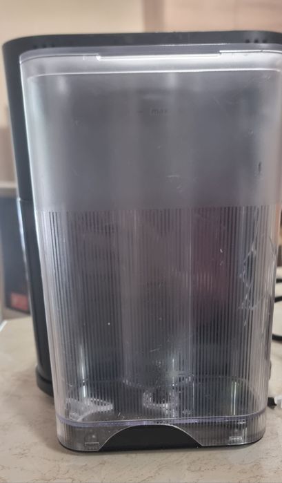 Кафемашина Delonghi Gran Lattissima с транспортен дефект