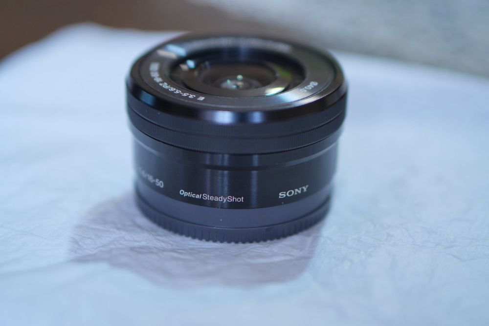 Обектив Sony SEL 16-50mm F 3.5-5.6 OSS