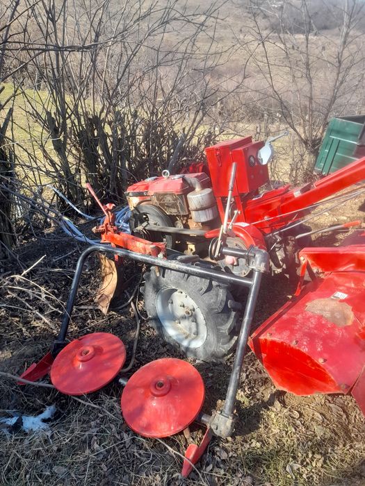 De vanzare motocultor