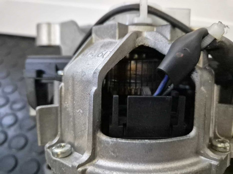 Motor 8 pini masina de spalat Beko Arctic 2818570100 cod piesa , stare buna de functionare /R20