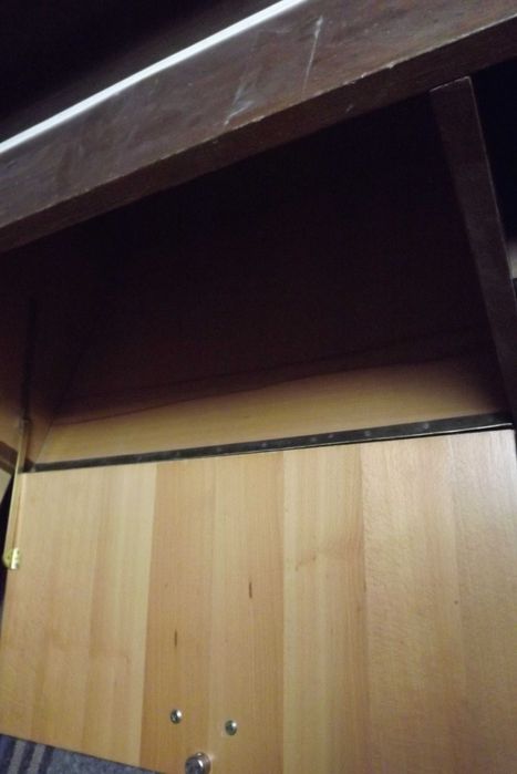 Бюфет от времето на соц-а и ракла