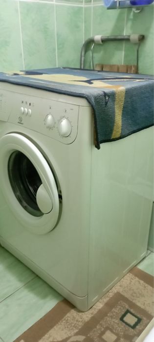 Срочно продаем стиральную машину