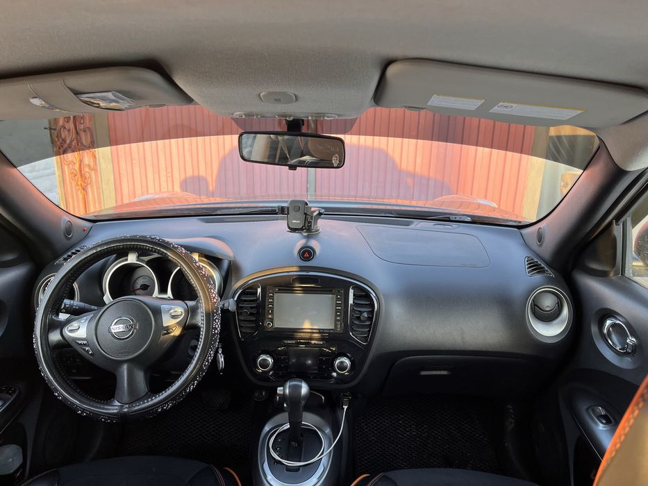Продам Nissan Juke 2011года