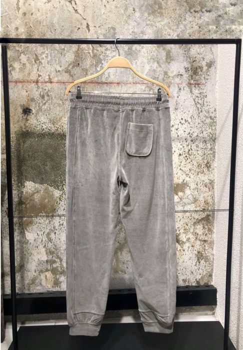 Compleu loewe catifea gri premium