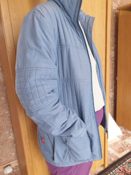 Продам женскую куртку!