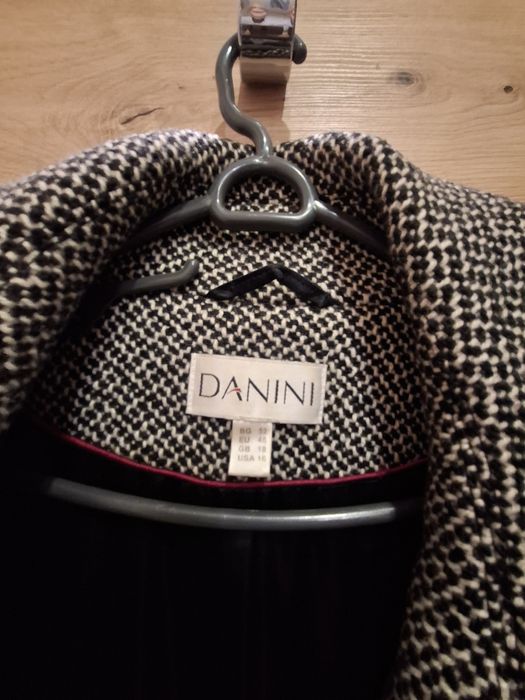 Дамско палто на DANINI