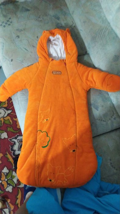 Продам детские вещи.