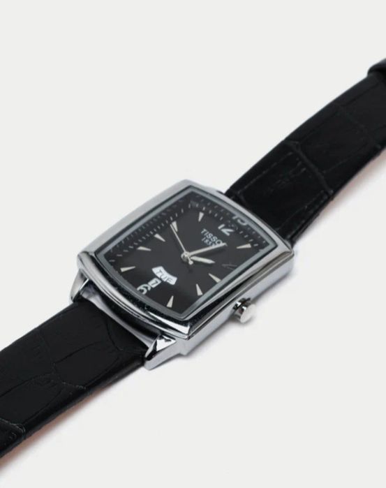 TISSOT наручные часы