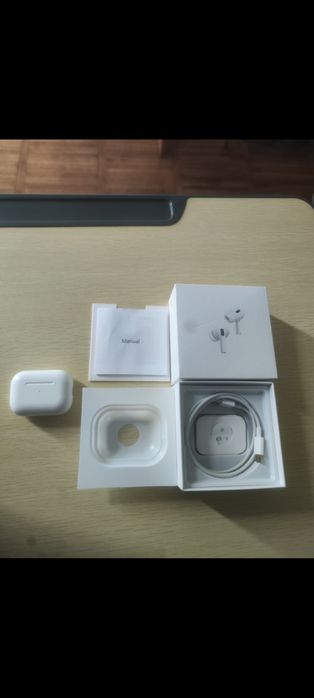 Vând air pods pro 2