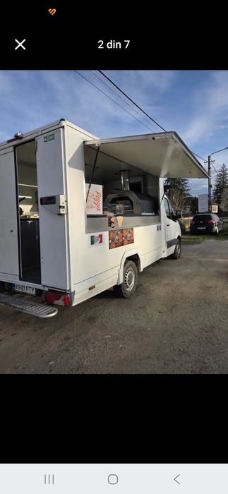 Food-Truck-Pizza