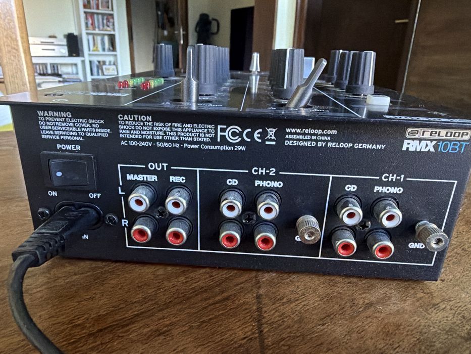 Dj mixer Reloop RMX 10BT