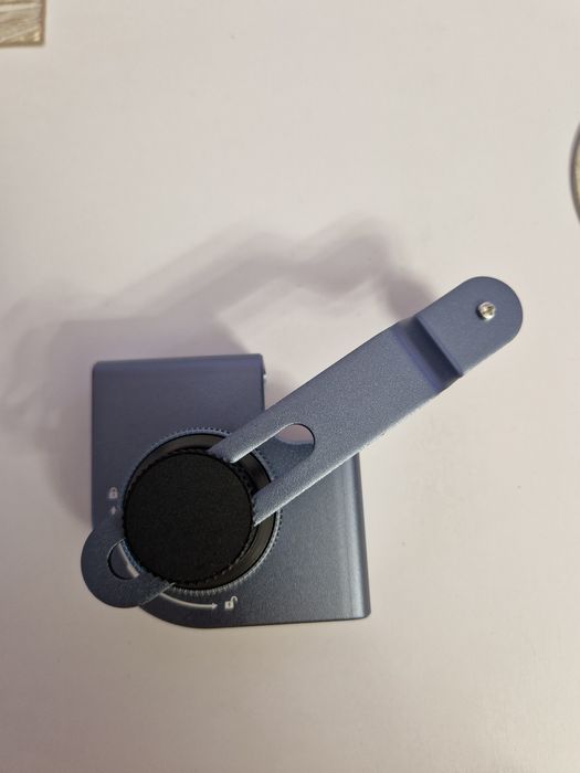 Suport auto de telefon pentru ecran cu reglaj