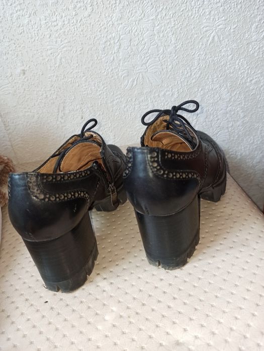 Ботильоны (туфли) кожа Djovannia