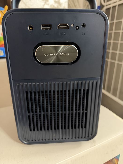 Проектор ULTIMEA Poseidon E40 – 4K декодиране, HDR10, автофокус