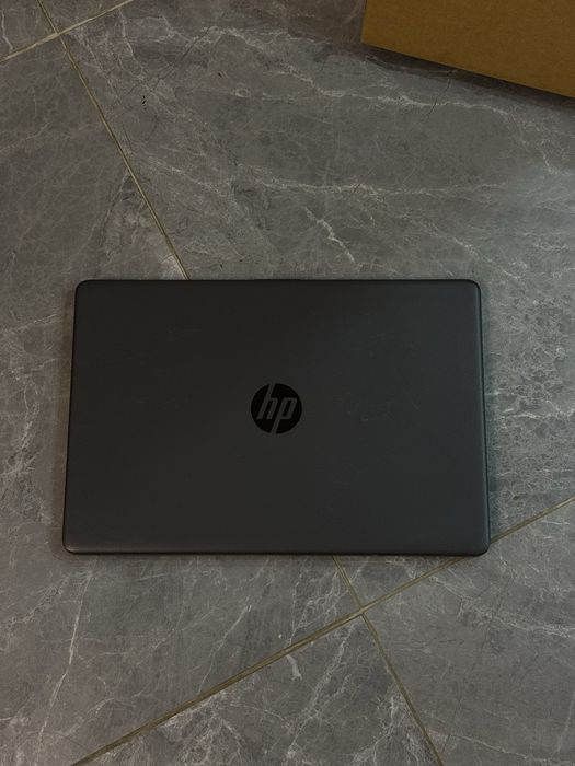 Офисный ноутбук HP