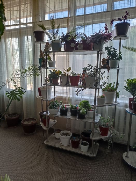 Подставка для цветов