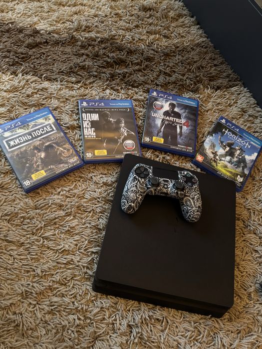 Playstation 4 slim 500gb + 4 игры