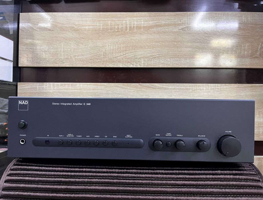 NAD C340 Hi-Fi интегральный усилитель (аудиофильский) –почти как новый