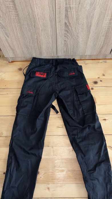 Карго панталон Corteiz черно-червен цвят рамер XS