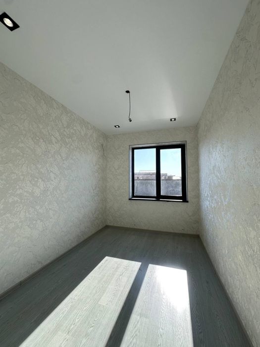 Sergeli xonobod beruniy mahalla 1 sotix 4 xona