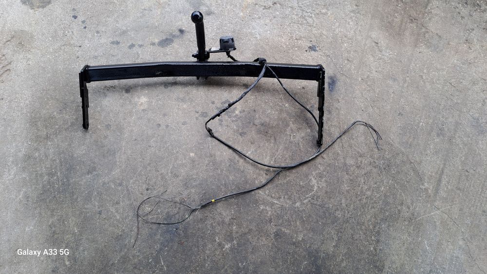 Теглич Нисан Алмера Тино/Nissan Almera Tino (2000-2006г)