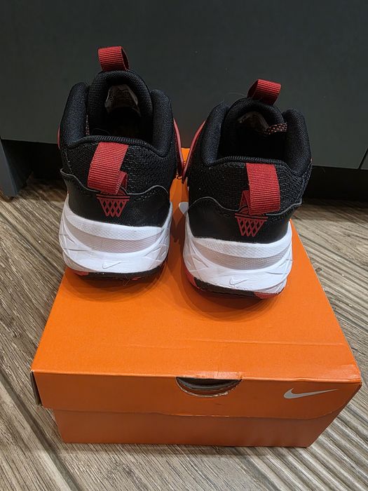 Дамски маратонки NIKE