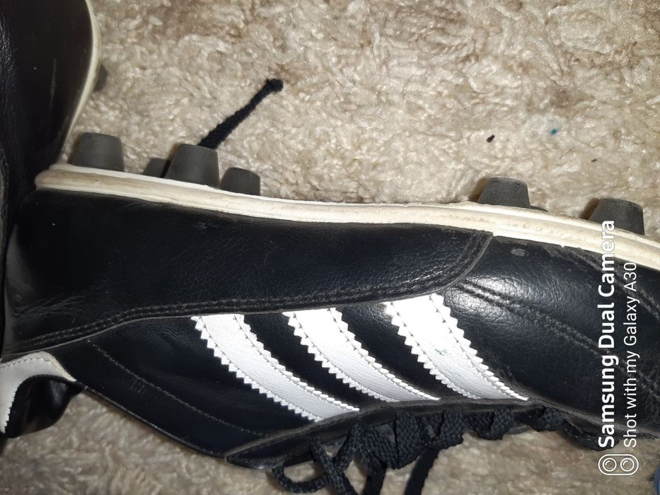 Бутсы футбольные