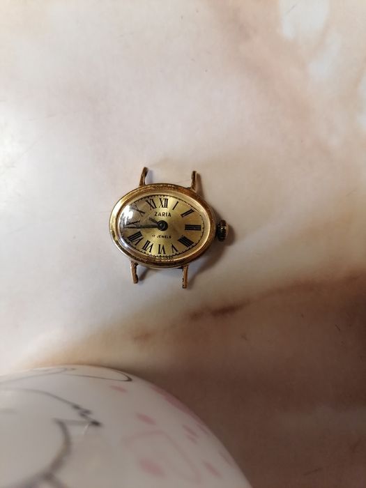 Ceasuri vechi placate cu aur