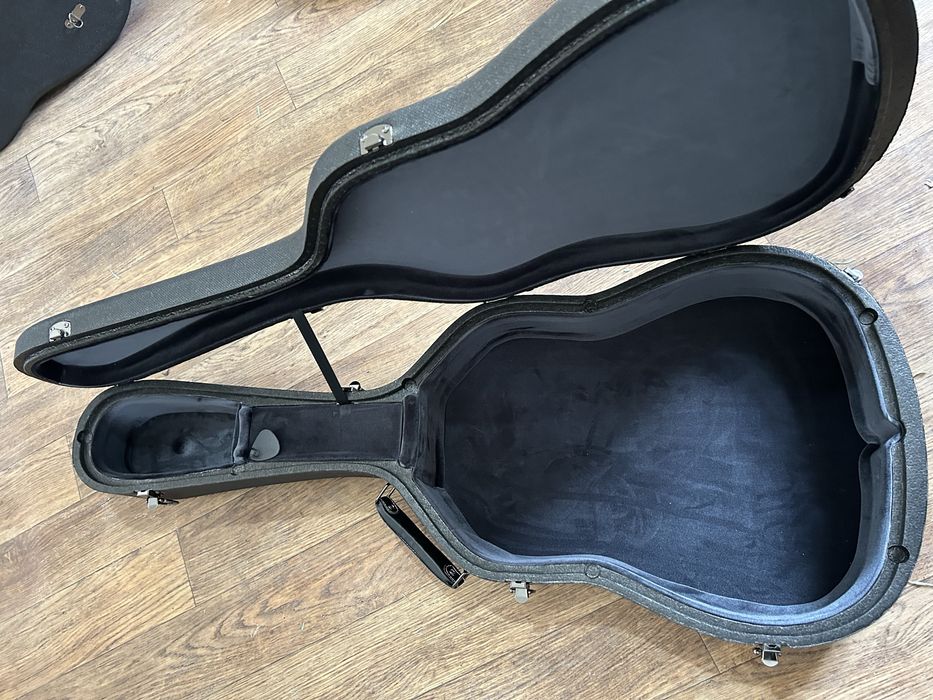 Кейс для гитары акустической