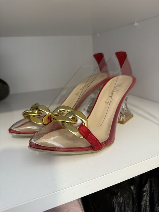 Официални токчета