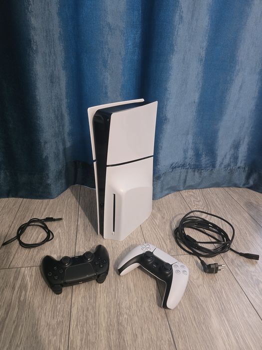 Ps5 slim disk 1 tb+2controllere(fc25)