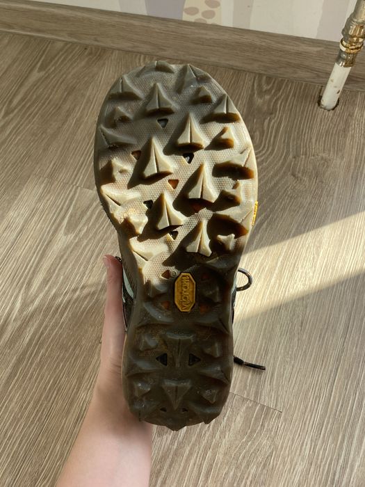 Женские треккинговые ботинки