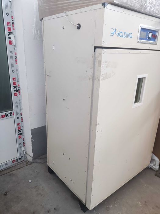 Inkubator 1056 ta tuxum uchun — professional va ishonchli