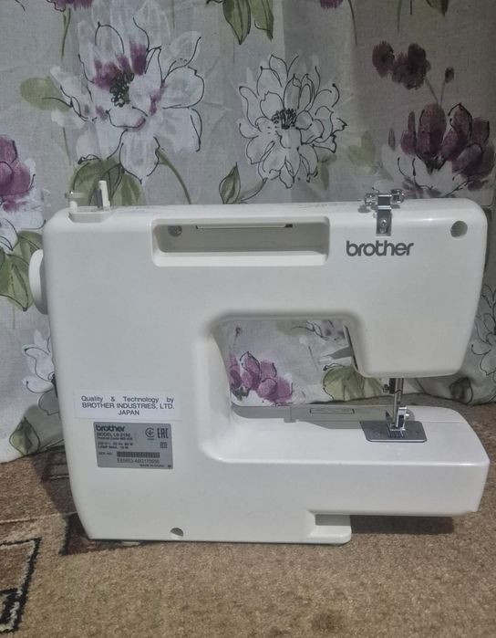 Срочно швейная машинка