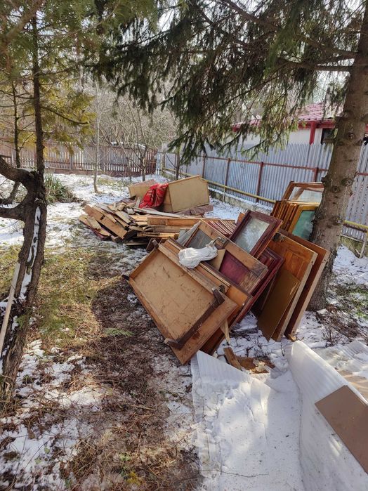 Donez lemne foc din demolări și mobila veche