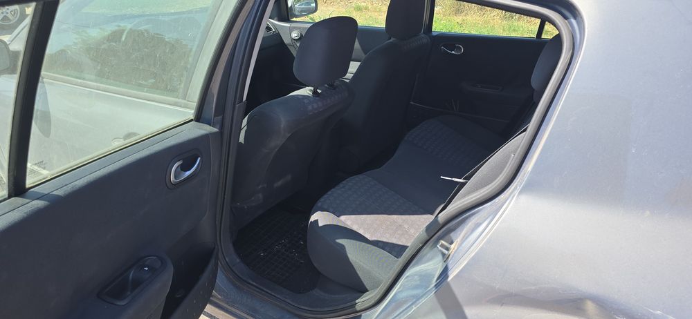 Renault Megane 2 hatchback