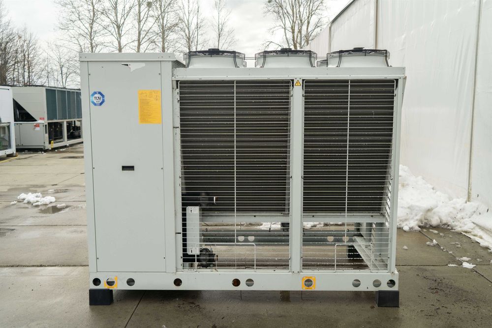 Chiller/Pompă de căldură răcit cu aer CLIMAVENETA NR-N-LN-CA 0262P – 70.25 kW/73.12 kW | chiller 65 kw pret | Nou