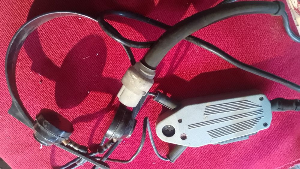 Слушалки с комутатор за стара радиостанция