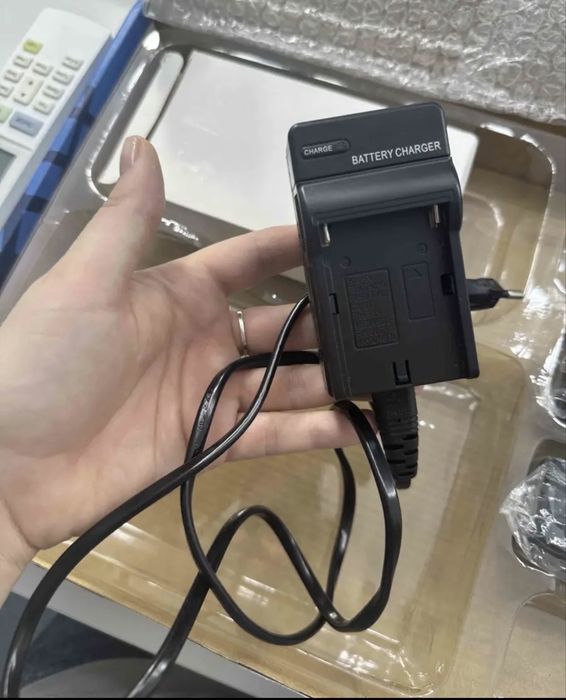 Продаю видео свет pro LED 600