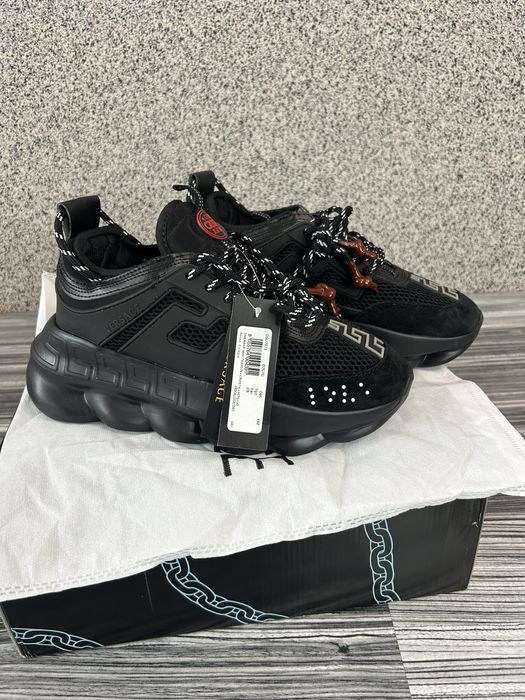 Adidasi Versache Chain Reaction - marimea 40 model premium