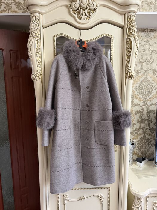 Продам новое пальто